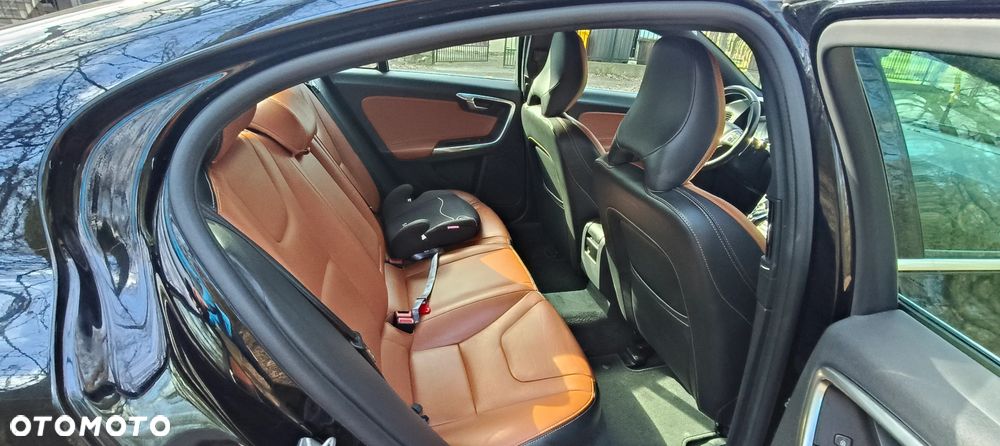 Volvo S60 T5 Geartronic RDesign - 22