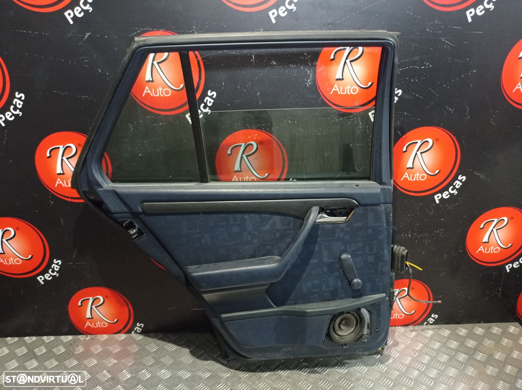 Porta Trás Esquerda Completa Mercedes-Benz C-Class T-Model (S202) - 2