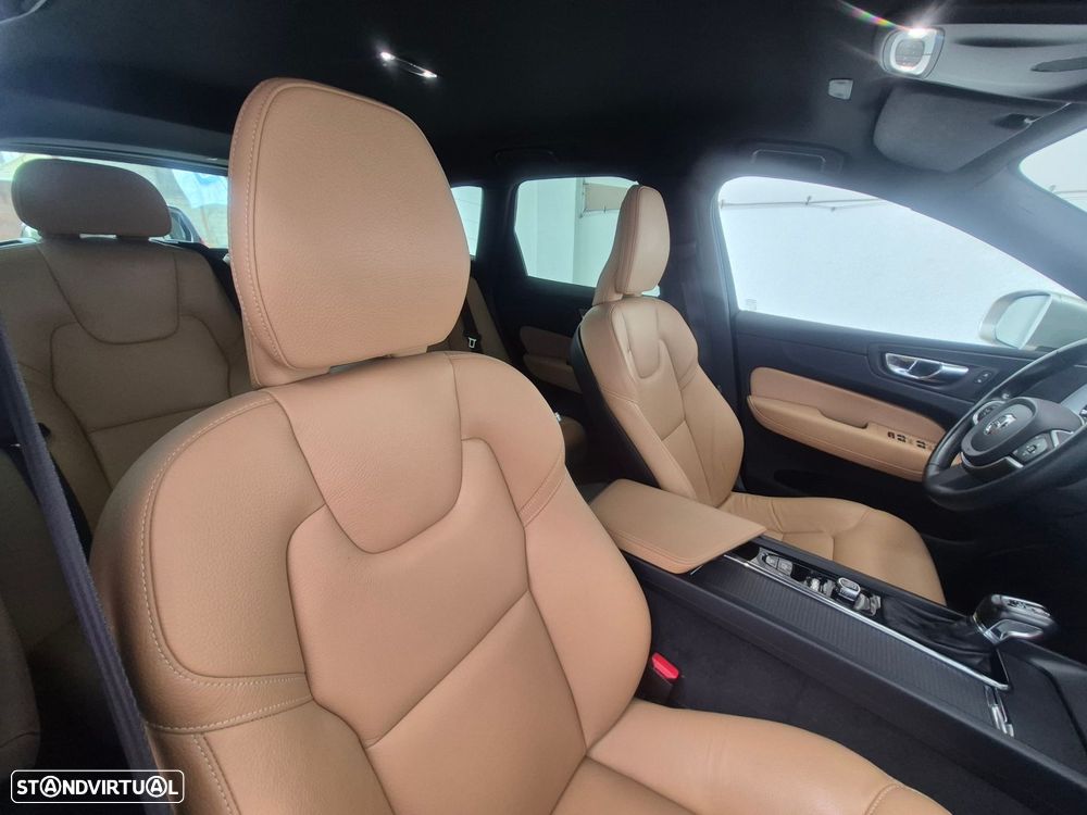 Volvo XC 60 2.0 D4 Momentum Plus Geartronic - 23