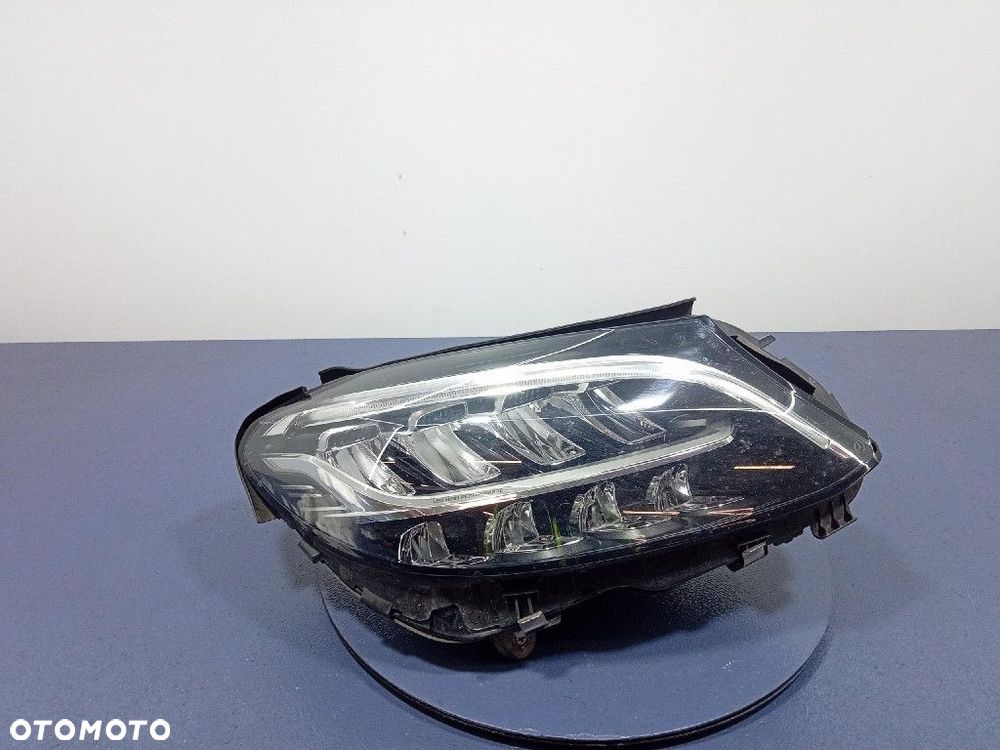 MERCEDES C-KLASA  W205 LIFT 18- REFLEKTOR PRAWY LED EU A2059068005KZ - 1