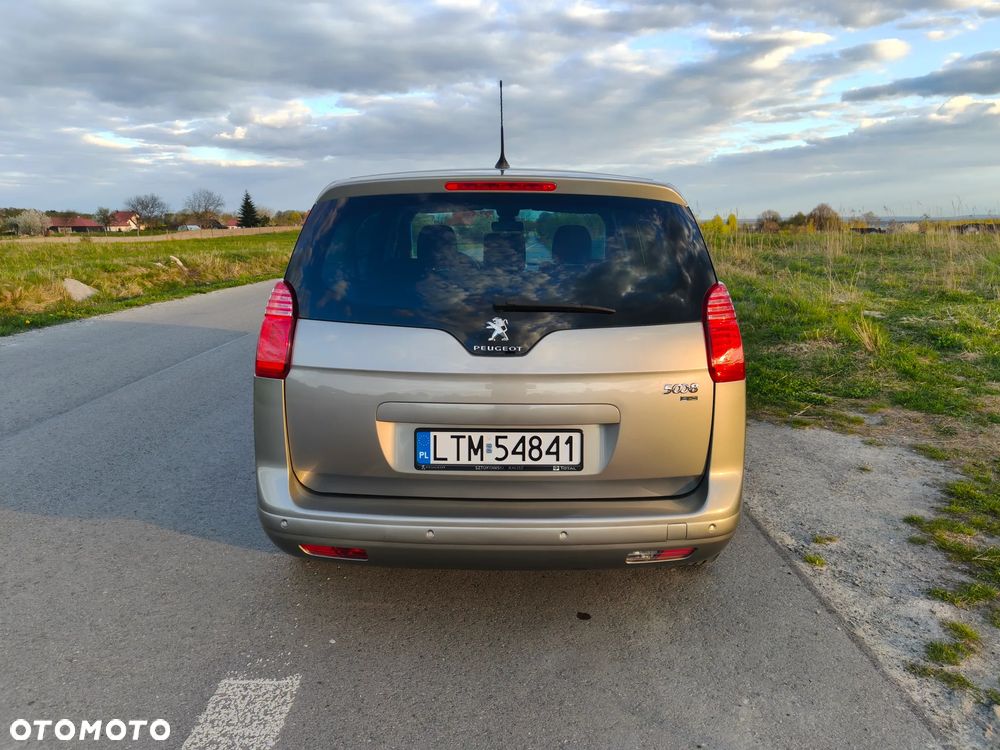 Peugeot 5008 - 6