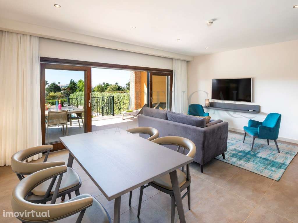 Exclusiva Moradia com Piscina Privada e Vista Mar em Condomínio Pre... - Grande imagem: 3/29