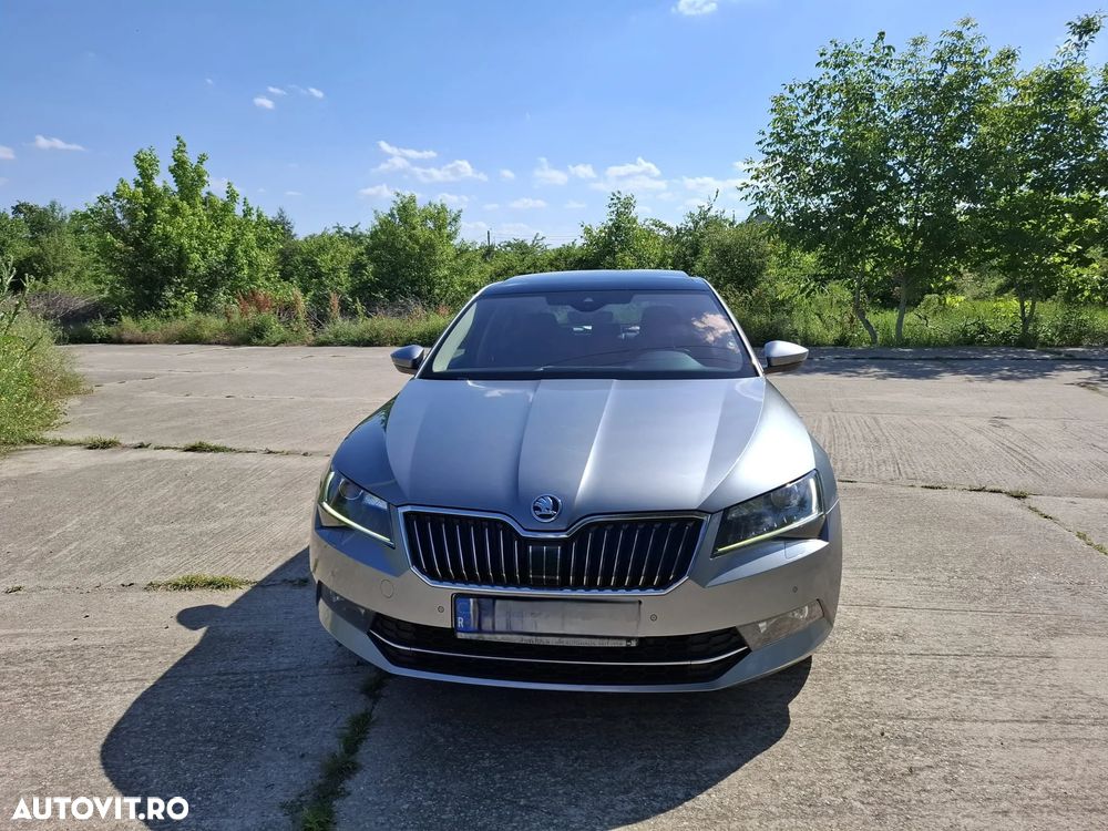 Skoda Superb 2.0 TDI DSG Laurin & Klement - 1
