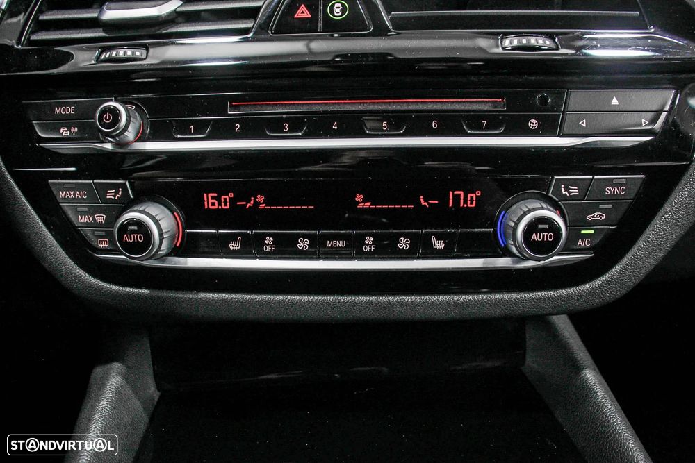 BMW 520 d Touring Aut. Sport Line - 39