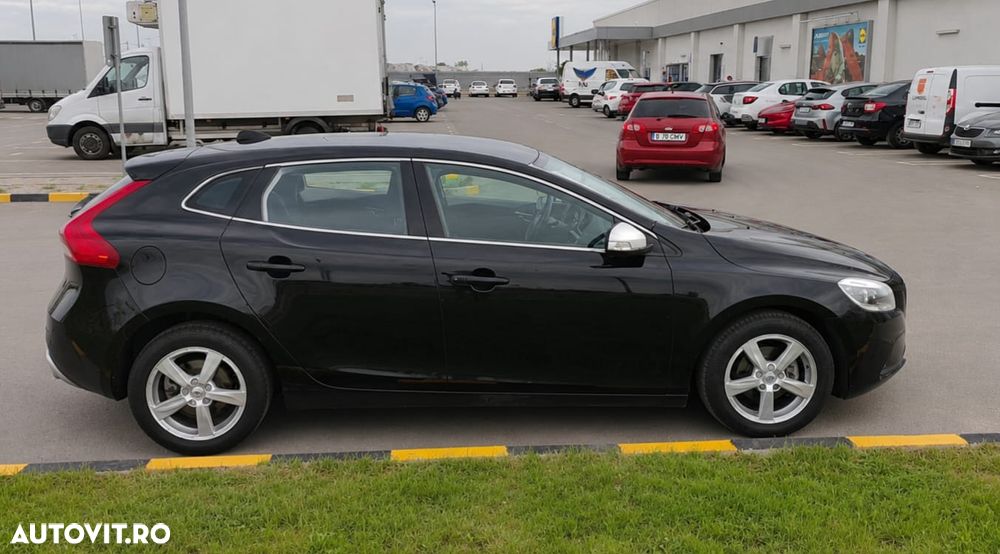 Volvo V40 D2 Momentum - 14