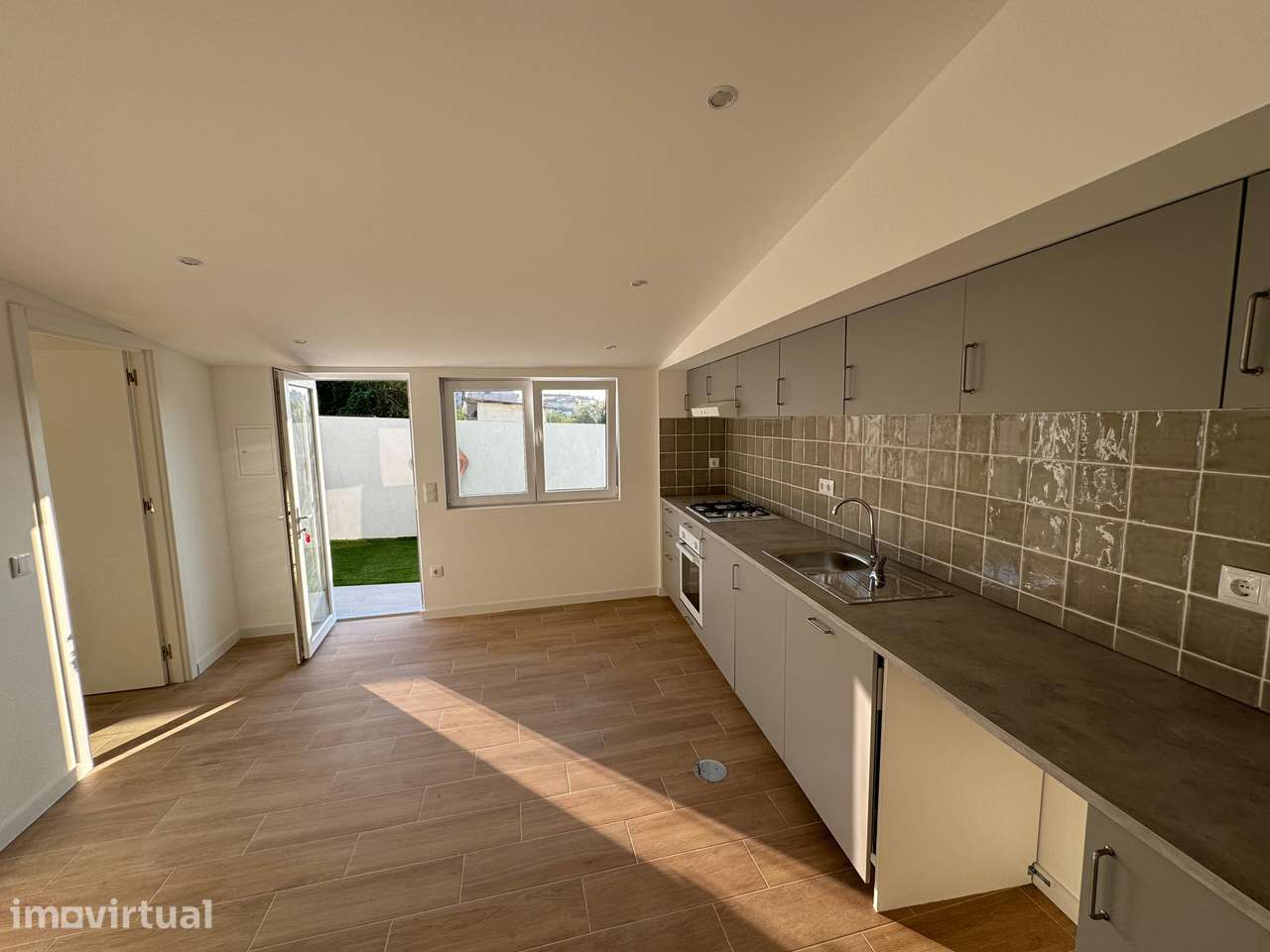 Casa T1 com Pátio Exterior para arrendar – Oliveira do Douro (Gaia) - Grande imagem: 3/6