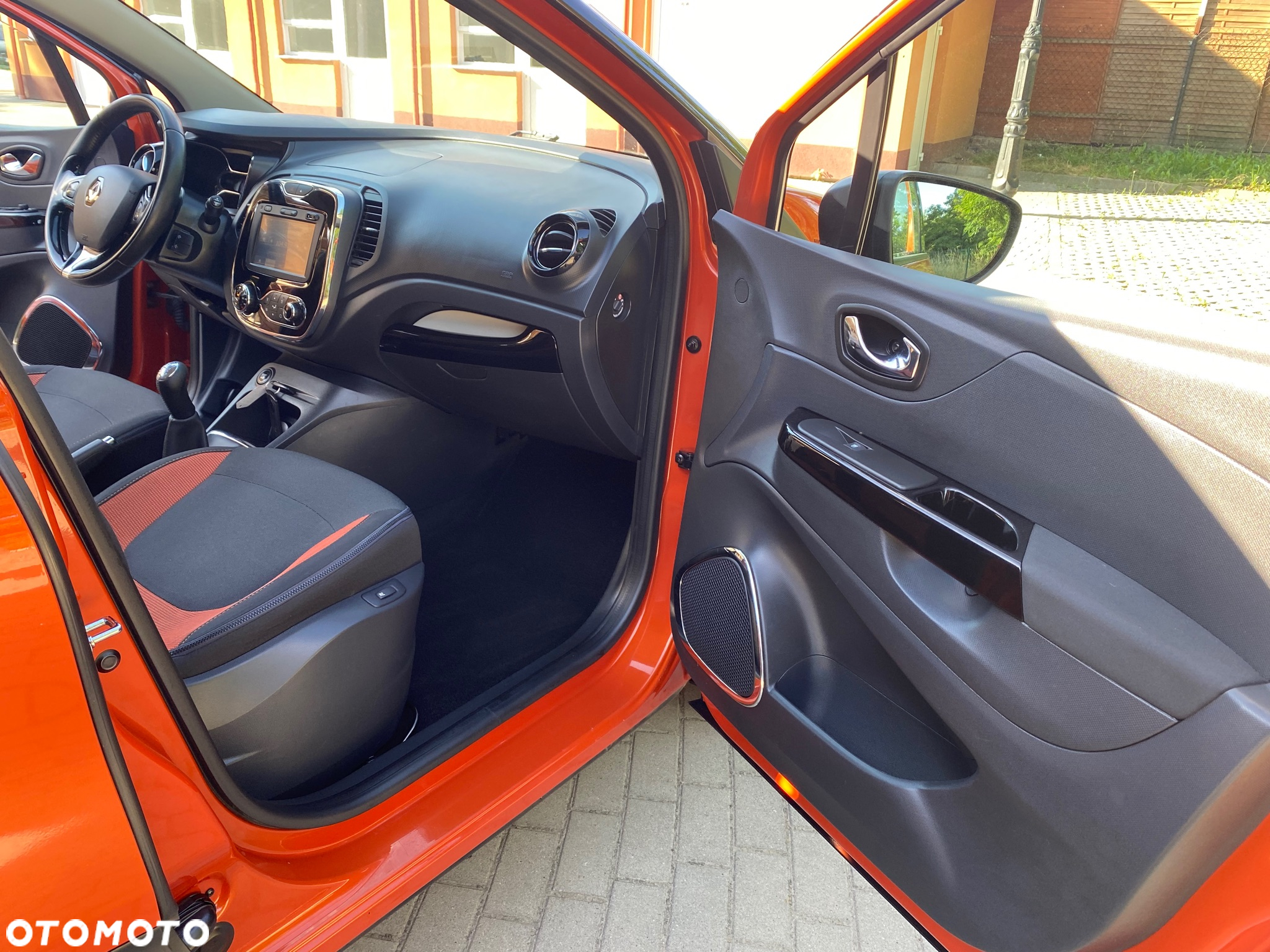 Renault Captur TCe 100 EXPERIENCE - 34