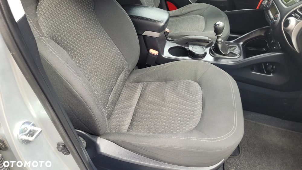 Hyundai ix35 1.6 2WD blue Comfort - 26