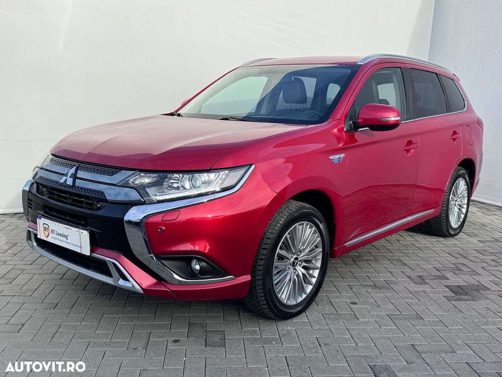 Mitsubishi Outlander - 1