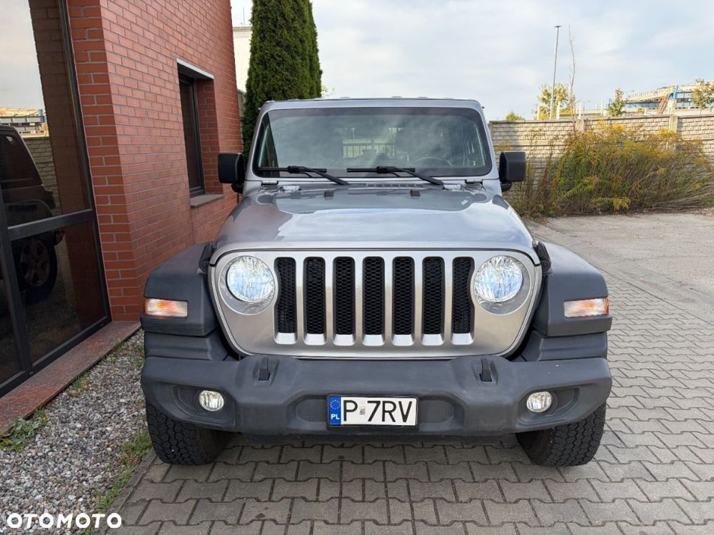Jeep Wrangler - 5
