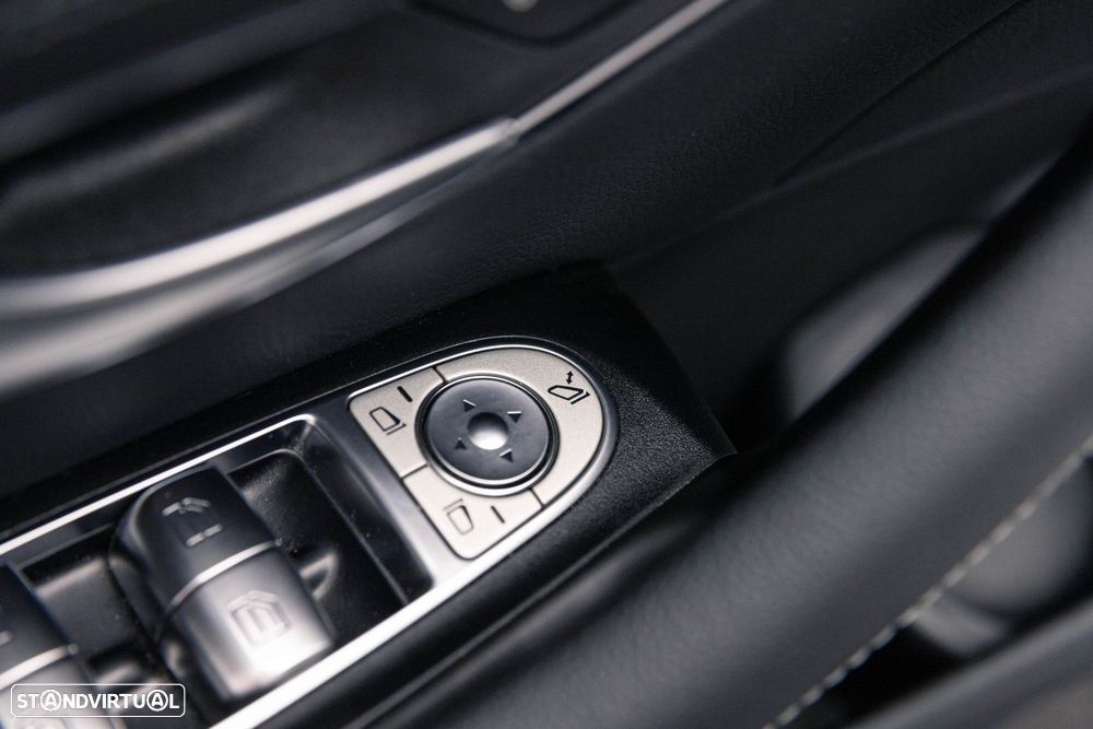 Mercedes-Benz E 300 de 9G-TRONIC AMG Line - 40