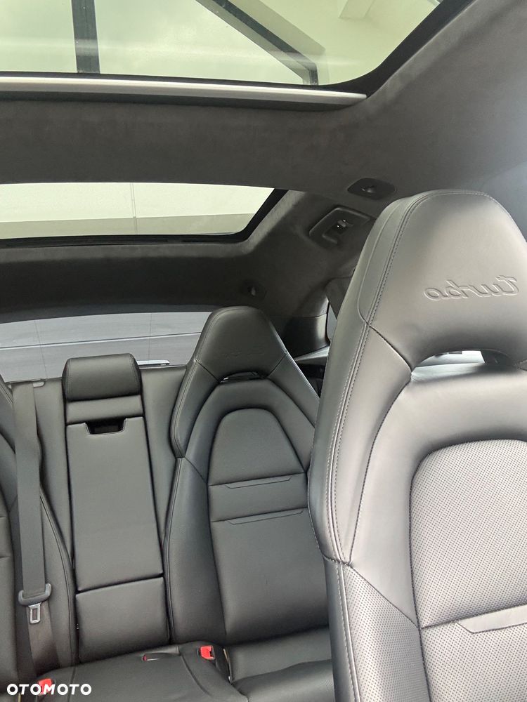 Porsche Panamera Turbo - 29