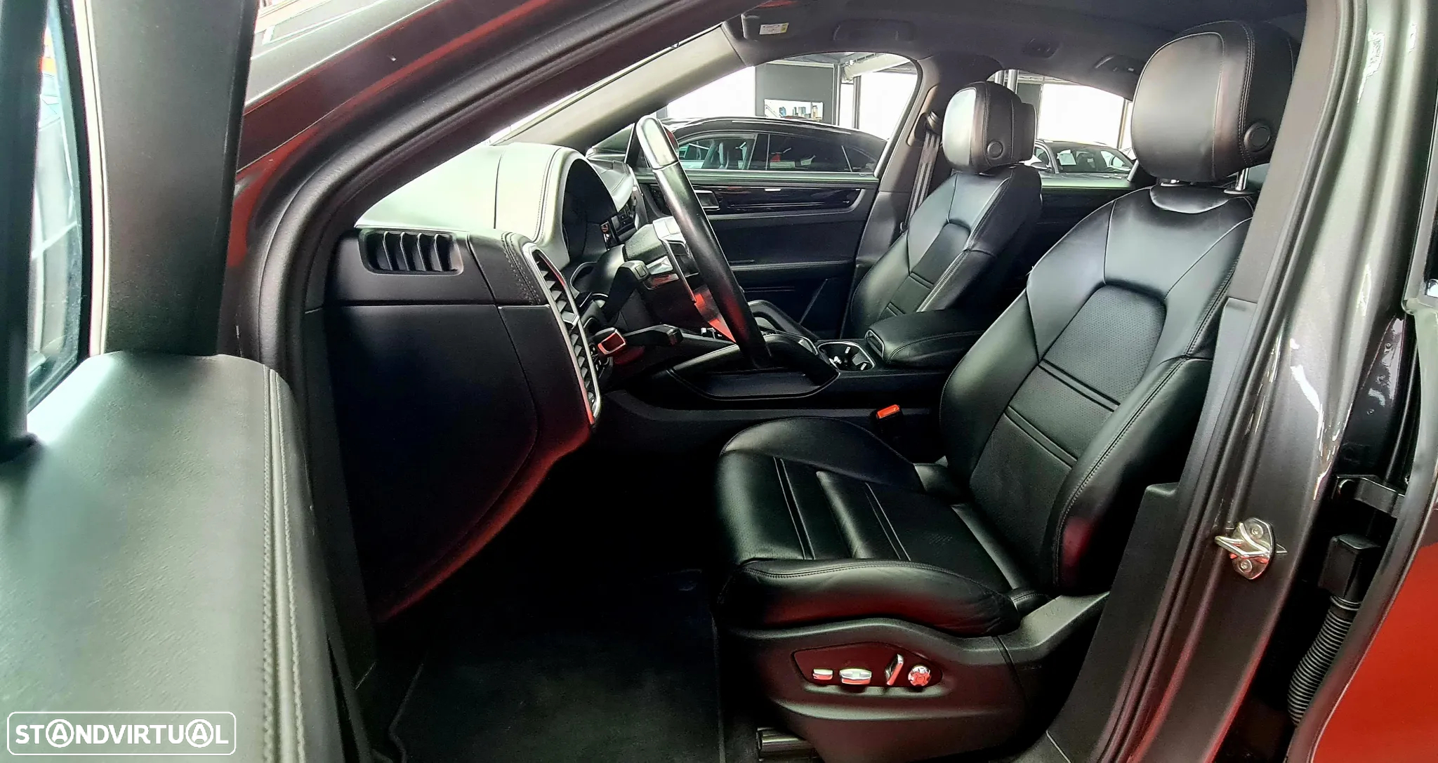 Porsche Cayenne Coupé E-Hybrid - 10