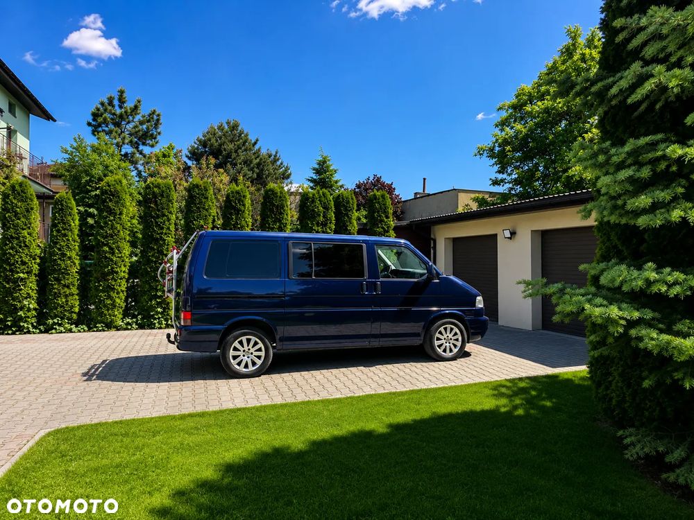 Volkswagen Multivan - 4