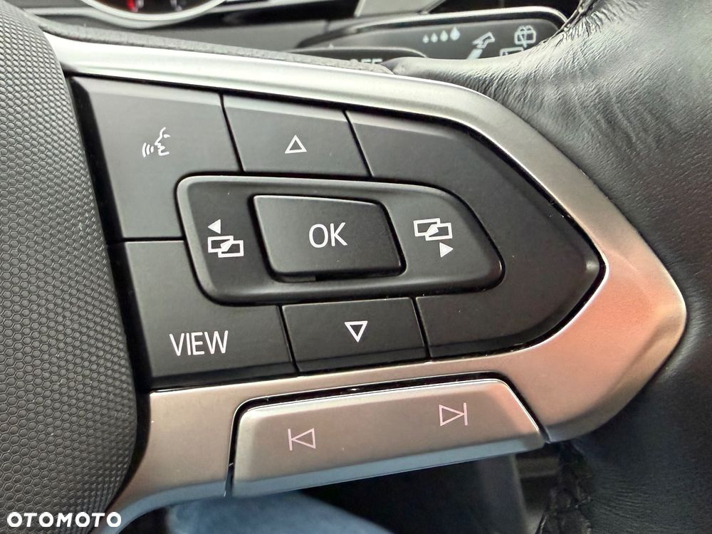 Volkswagen Passat 2.0 TDI EVO Business DSG - 27