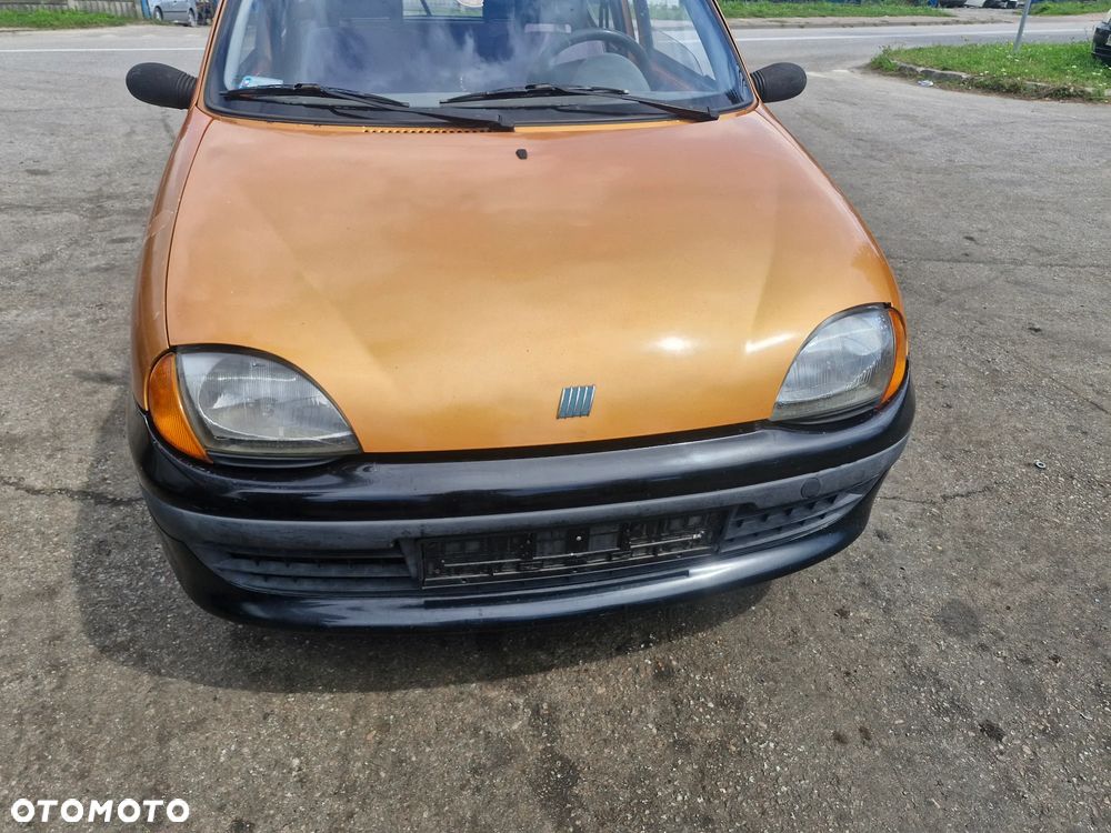 FIAT Seicento maska zderzak drzwi szyby lusterka skrzynia pojazd przeznaczony na czesci - 1