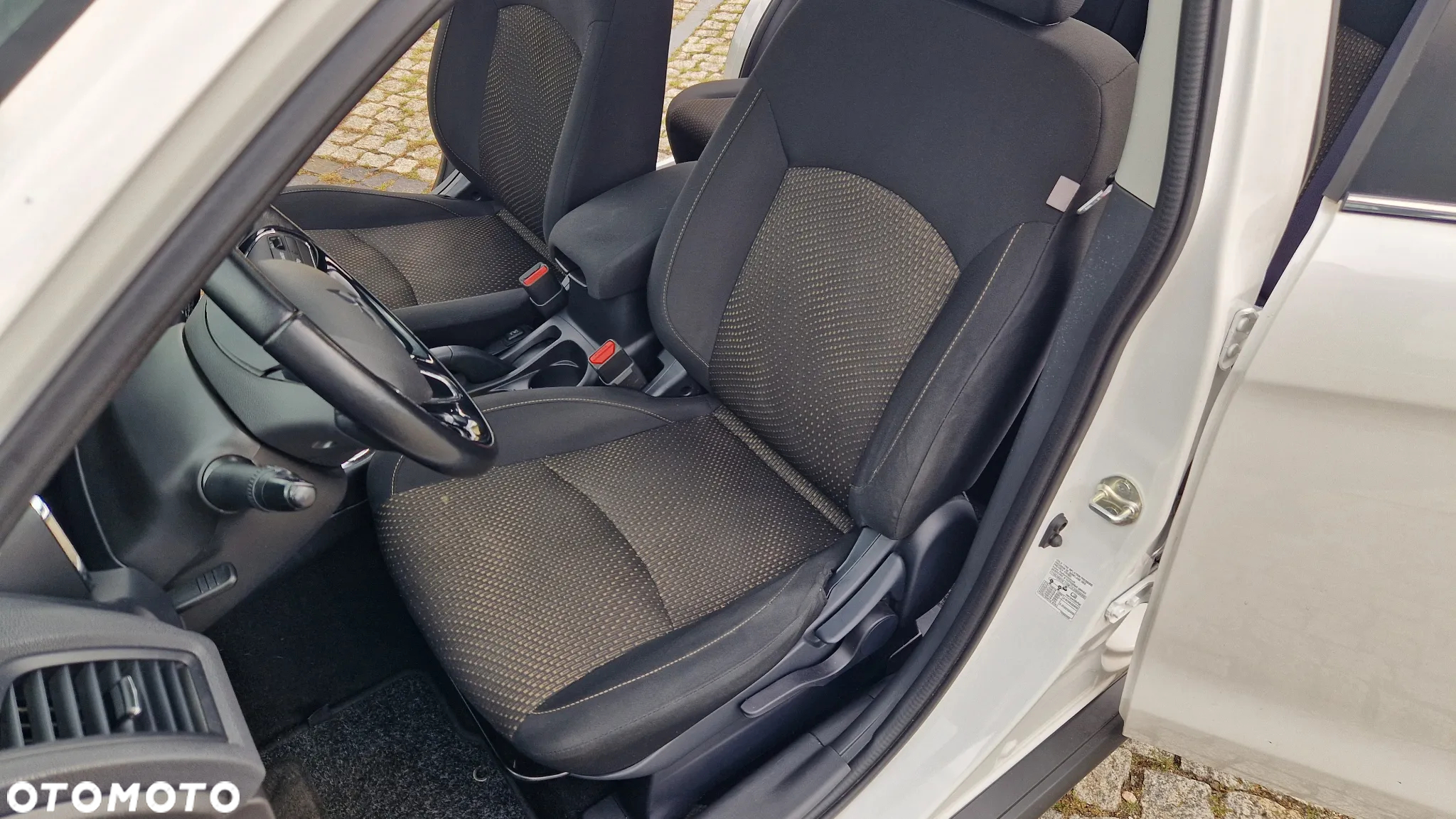 Mitsubishi ASX 1.6 Invite Navi - 19