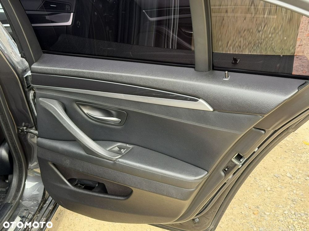 BMW Seria 5 - 25