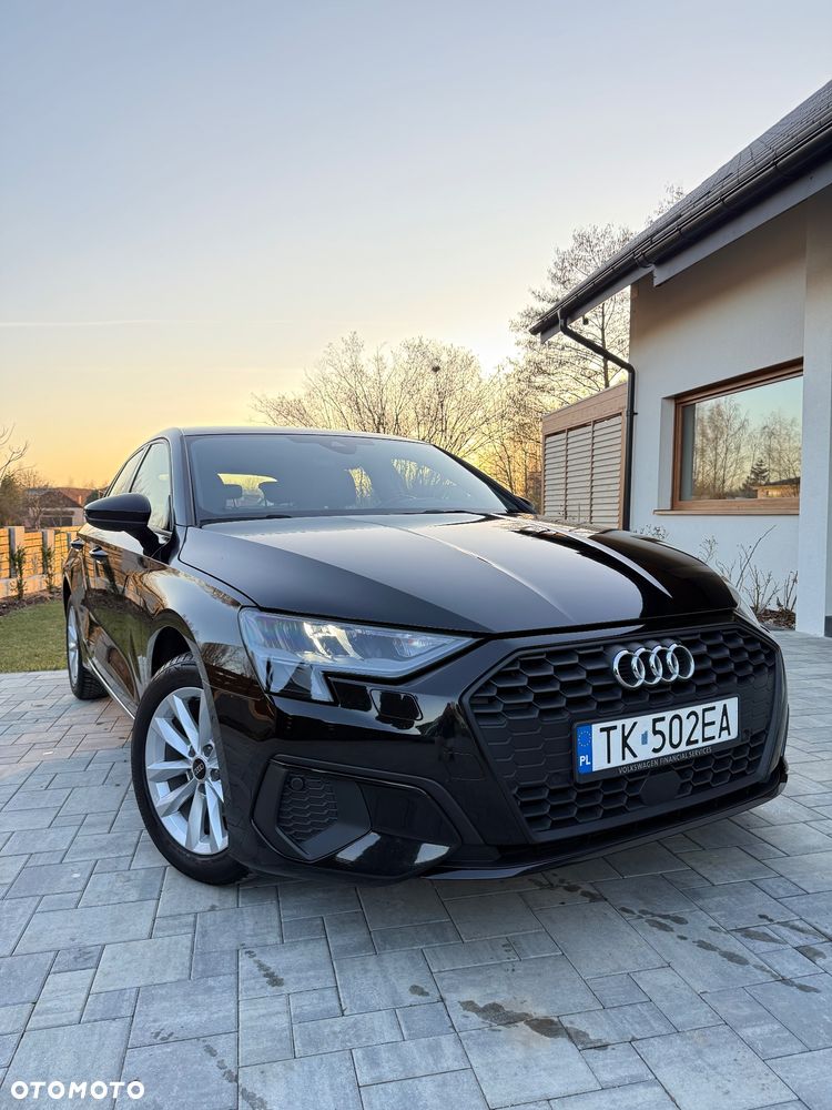 Audi A3 Sportback - 1