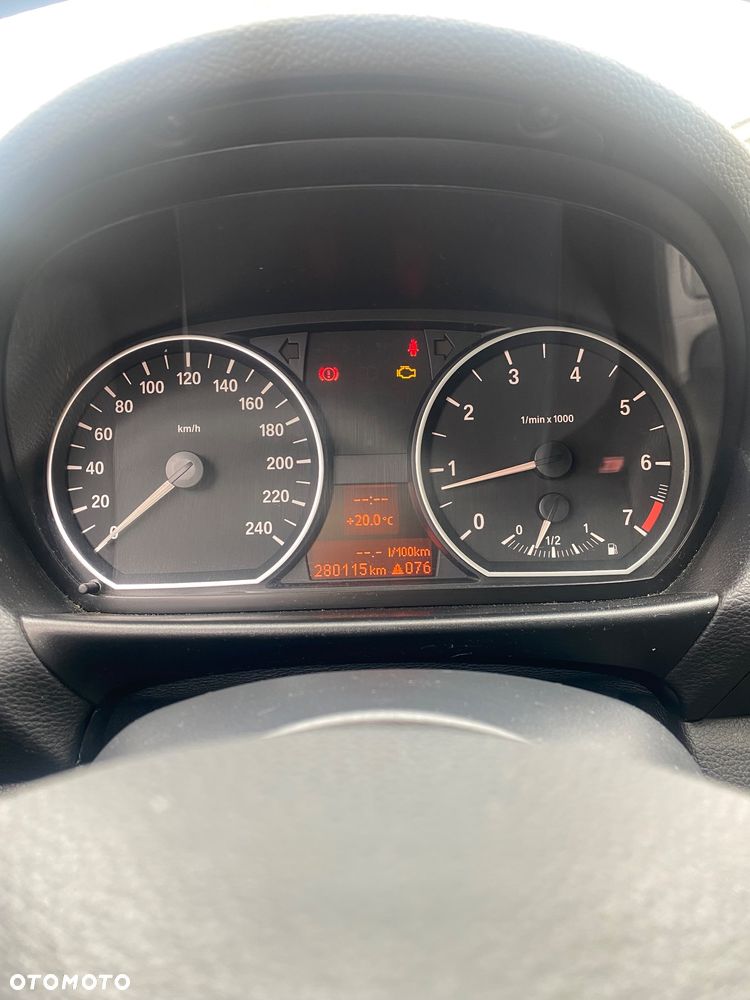 BMW Seria 1 - 15