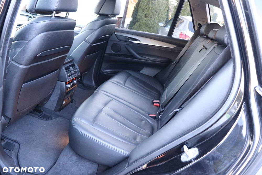 BMW X5 xDrive25d - 28