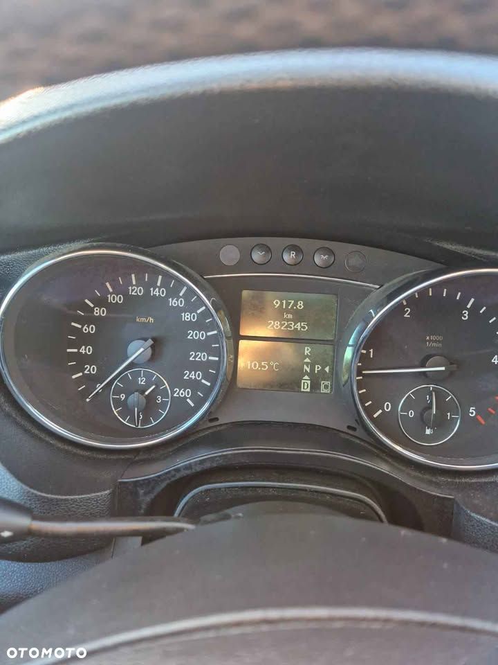 Mercedes-Benz Klasa R 350 CDI L 4-Matic - 21