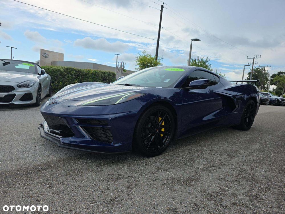 Chevrolet Corvette - 5