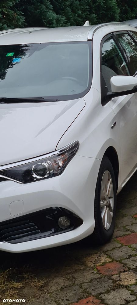 Toyota Auris - 4