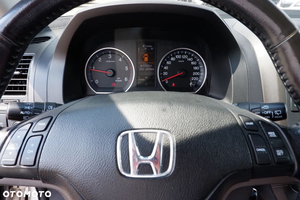 Honda CR-V 2.2i DTEC DPF Executive - 17