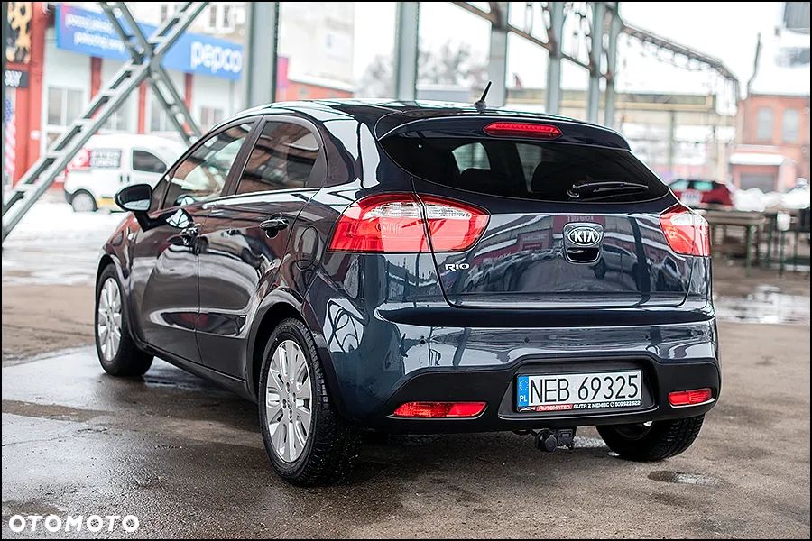 Kia Rio 1.2 Dream Team Edition - 8