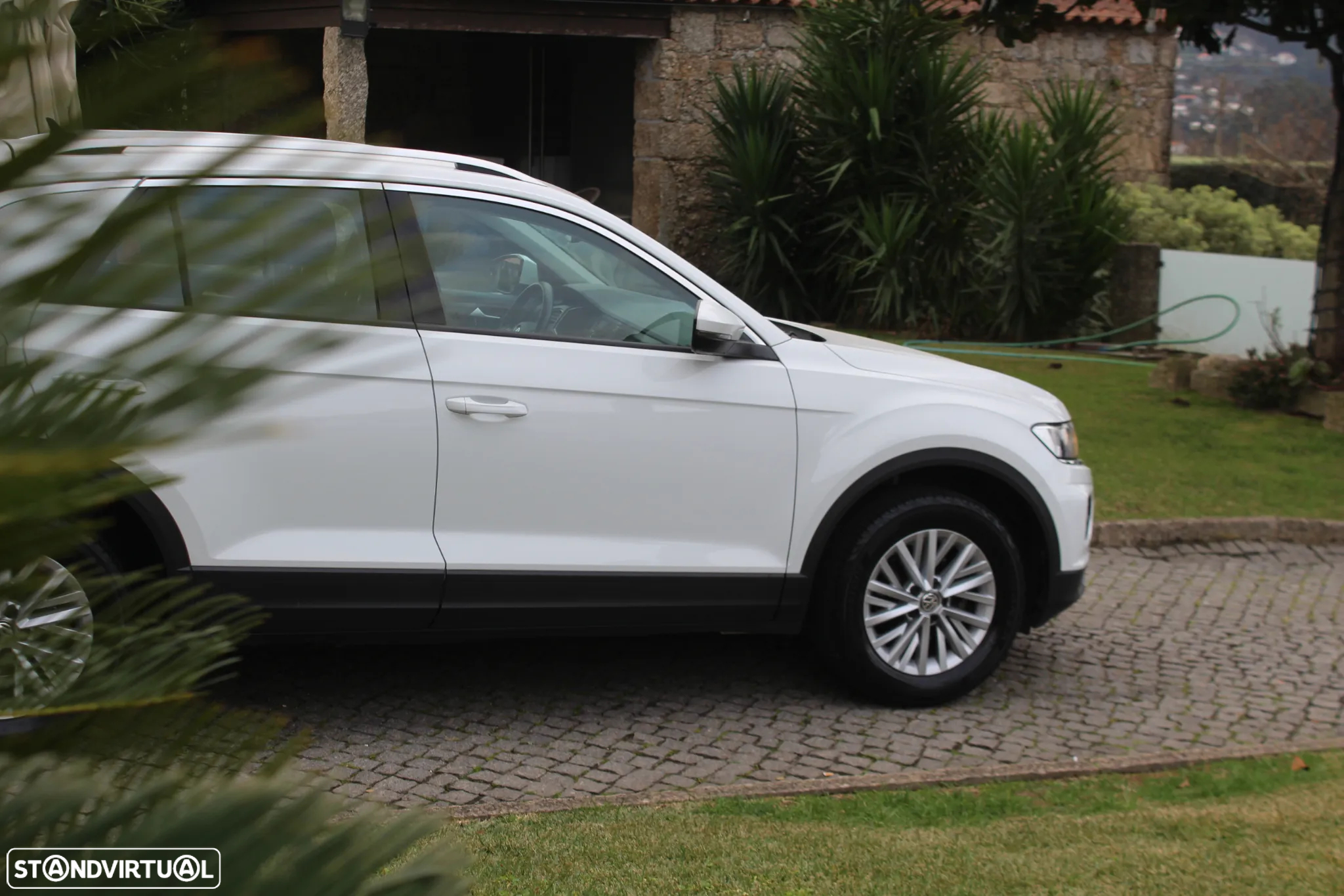 VW T-Roc 1.5 TSI Beats - 8