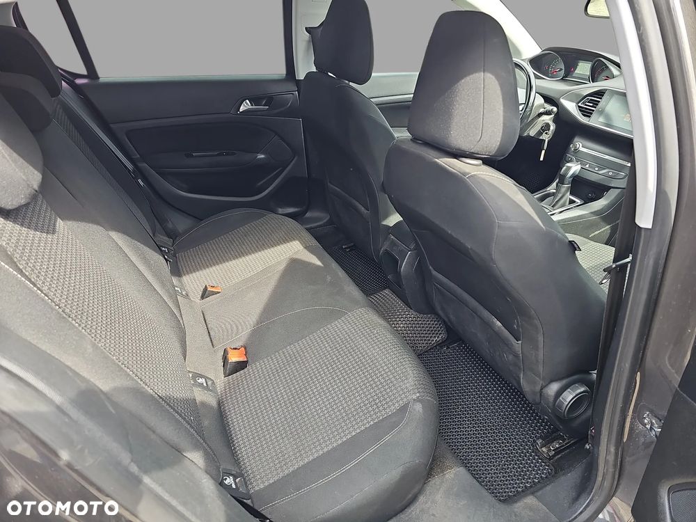 Peugeot 308 1.2 PureTech GPF Active Pack S&S EAT8 - 13