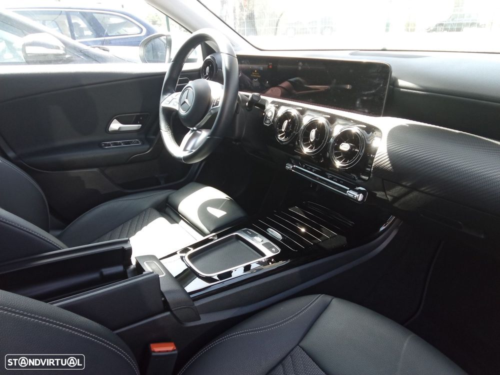 Mercedes-Benz A 200 Standard - 13