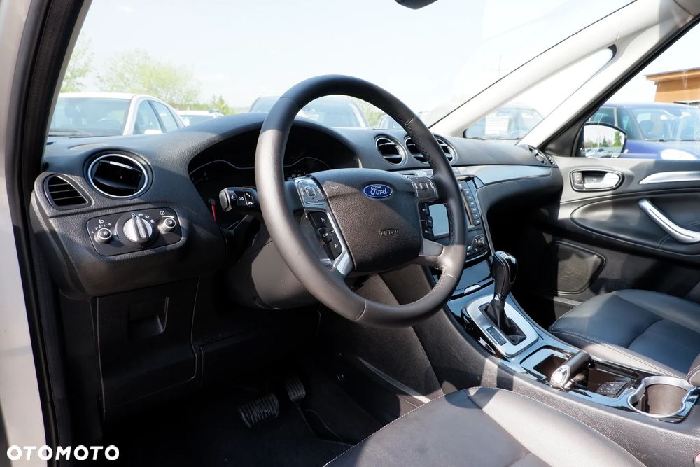 Ford S-Max 2.0 TDCi DPF Titanium - 24