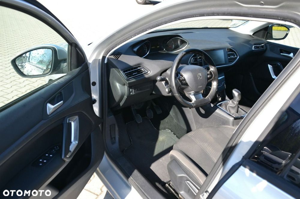 Peugeot 308 - 9