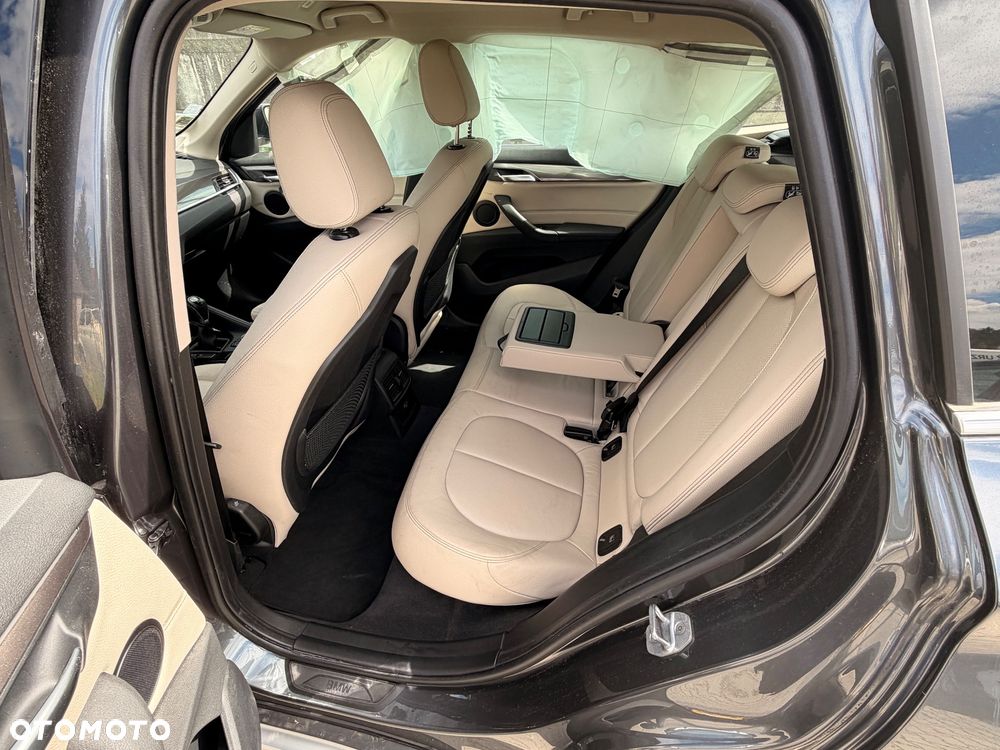 BMW X1 sDrive18i xLine - 15