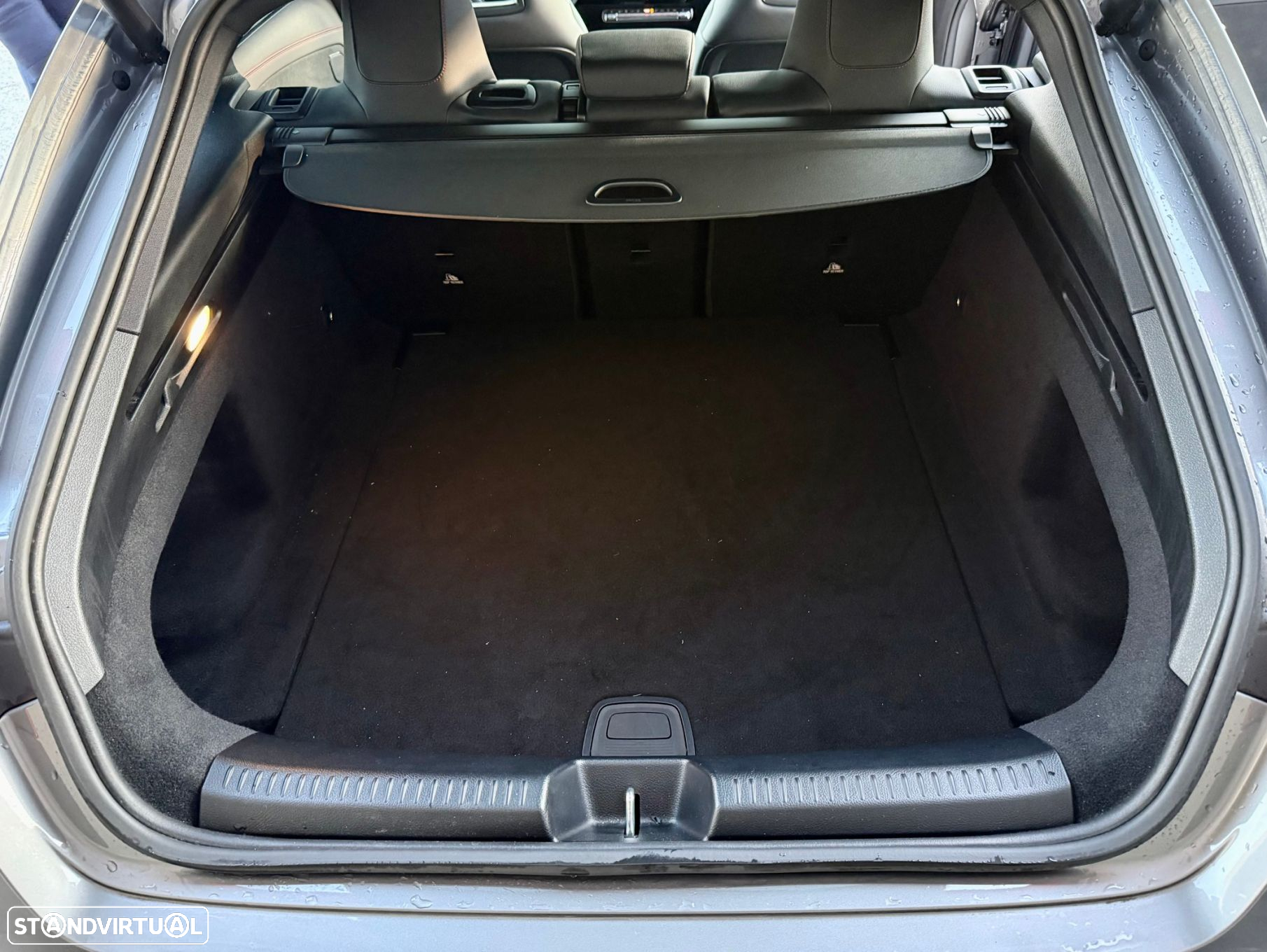 Mercedes-Benz CLA 180 d Shooting Brake AMG Line Aut. - 44