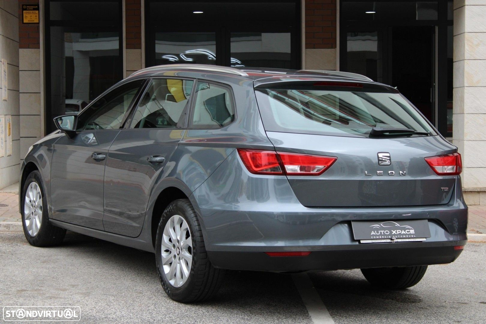 SEAT Leon ST 1.6 TDI Style S/S - 12