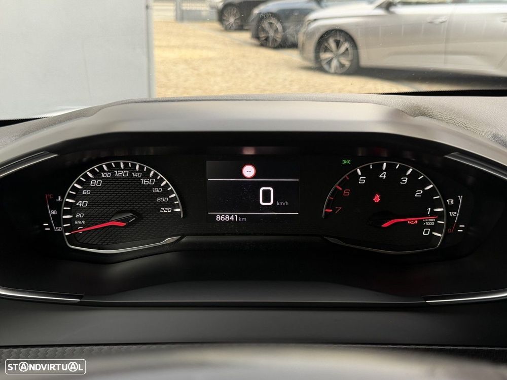 Peugeot 208 1.2 PureTech Active Pack - 23