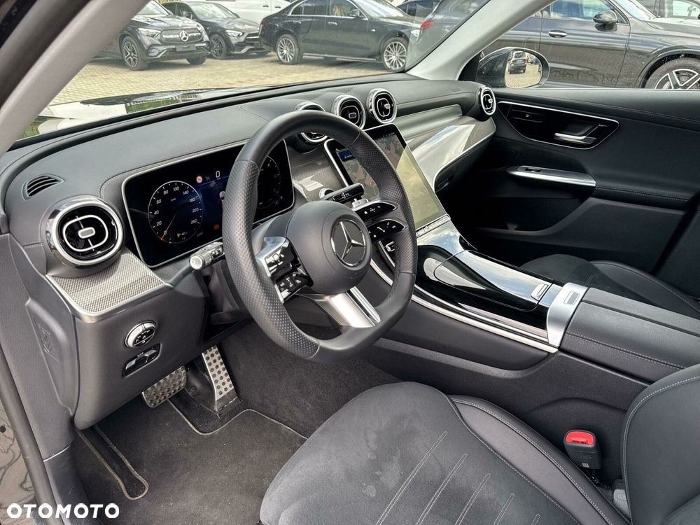 Mercedes-Benz GLC - 12