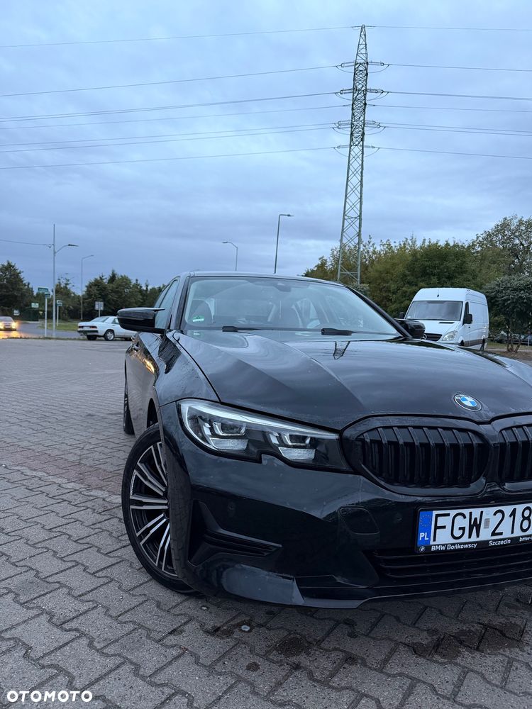 BMW Seria 3 318i - 2