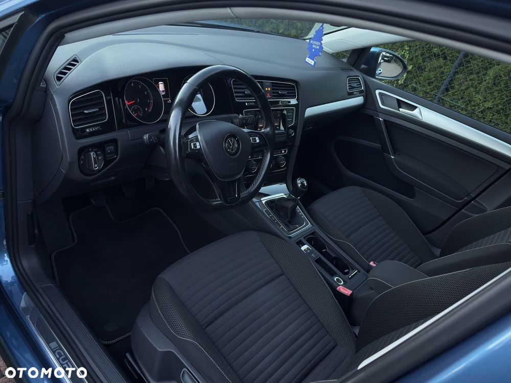 Volkswagen Golf - 7