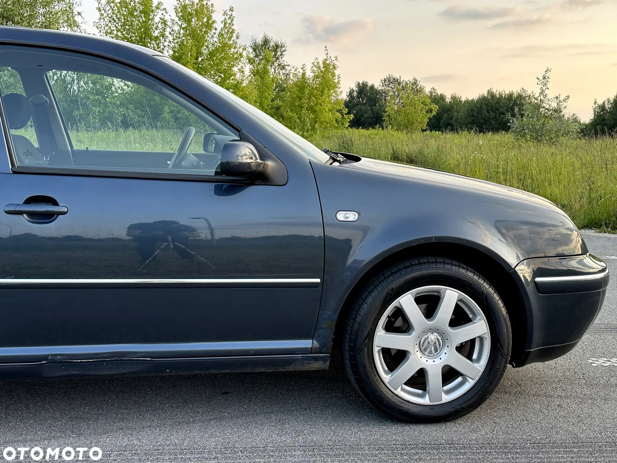 Volkswagen Bora Variant 1.9 TDI Highline - 4