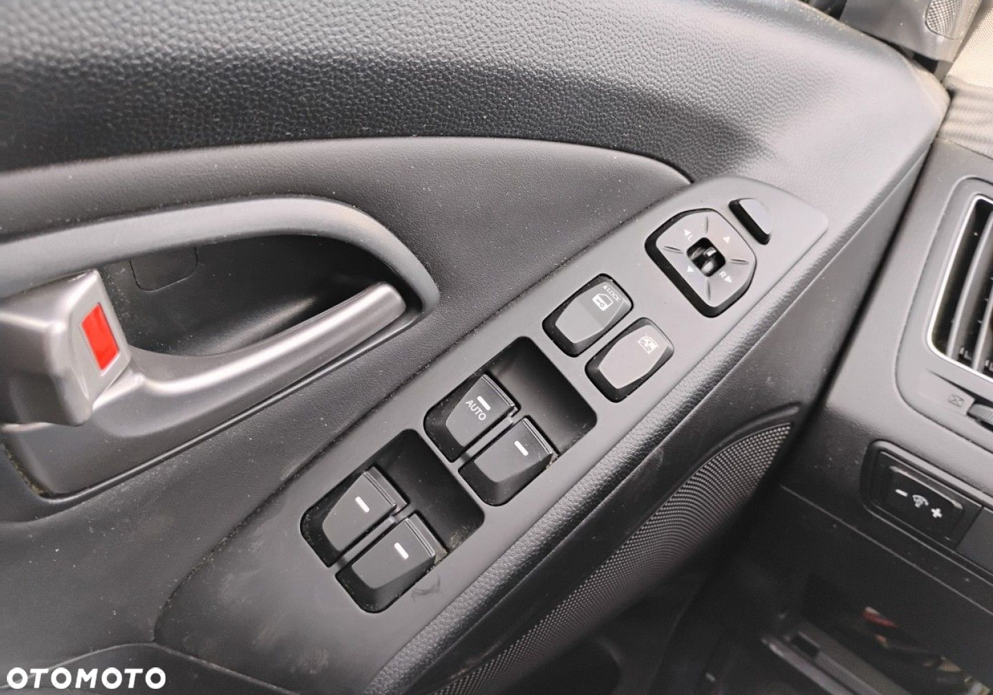 Hyundai ix35 - 11