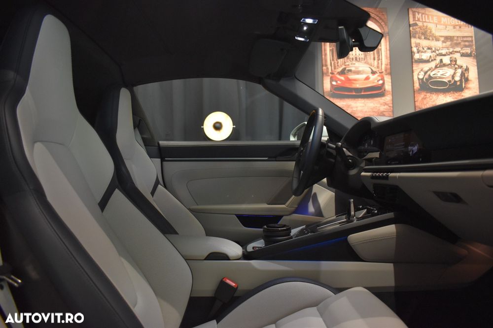 PORSCHE 911 2025 — imagine 12