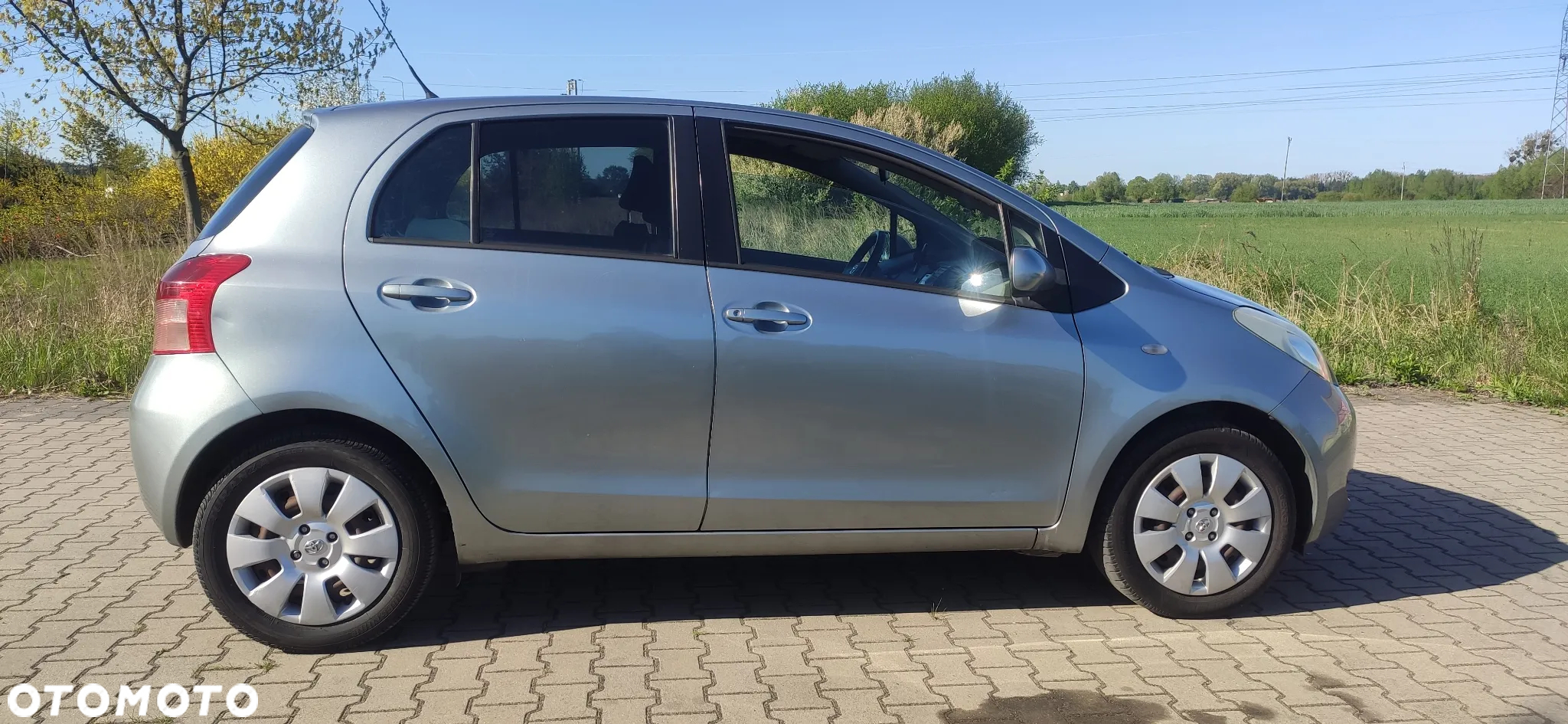 Toyota Yaris 1.0 Luna A/C - 3
