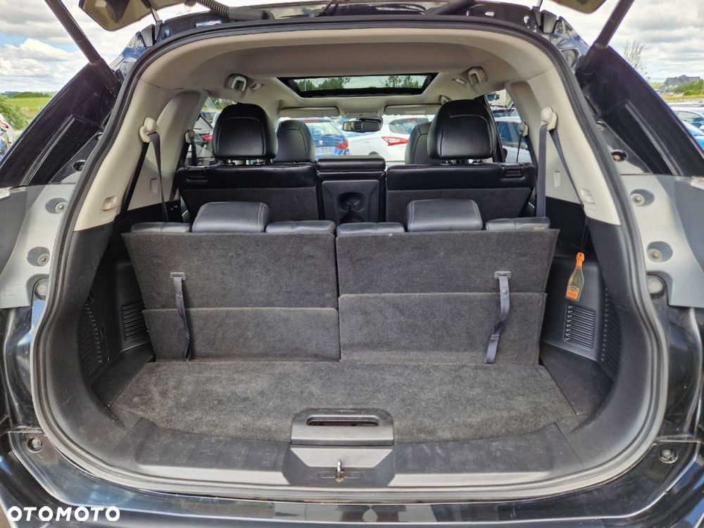 Nissan X-Trail 1.6 DCi Tekna 2WD Xtronic 7os - 24