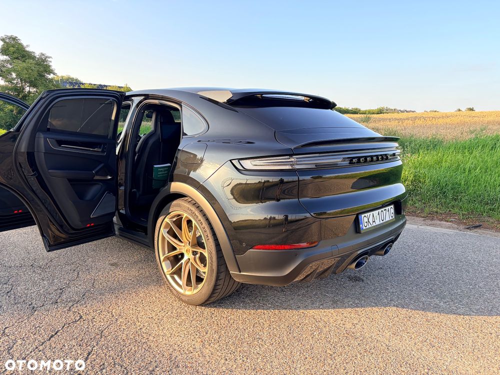 Porsche Cayenne Turbo E-Hybrid PHEV GT - 7