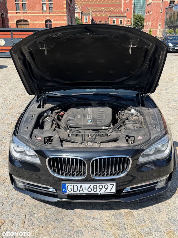 BMW Seria 7 - 8