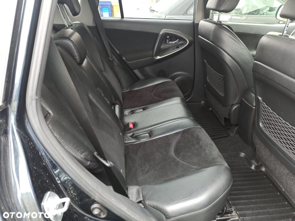 Toyota RAV4 2.2 D-CAT 2010 - 14